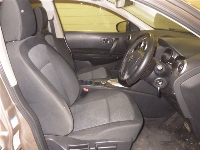 NISSAN DUALIS