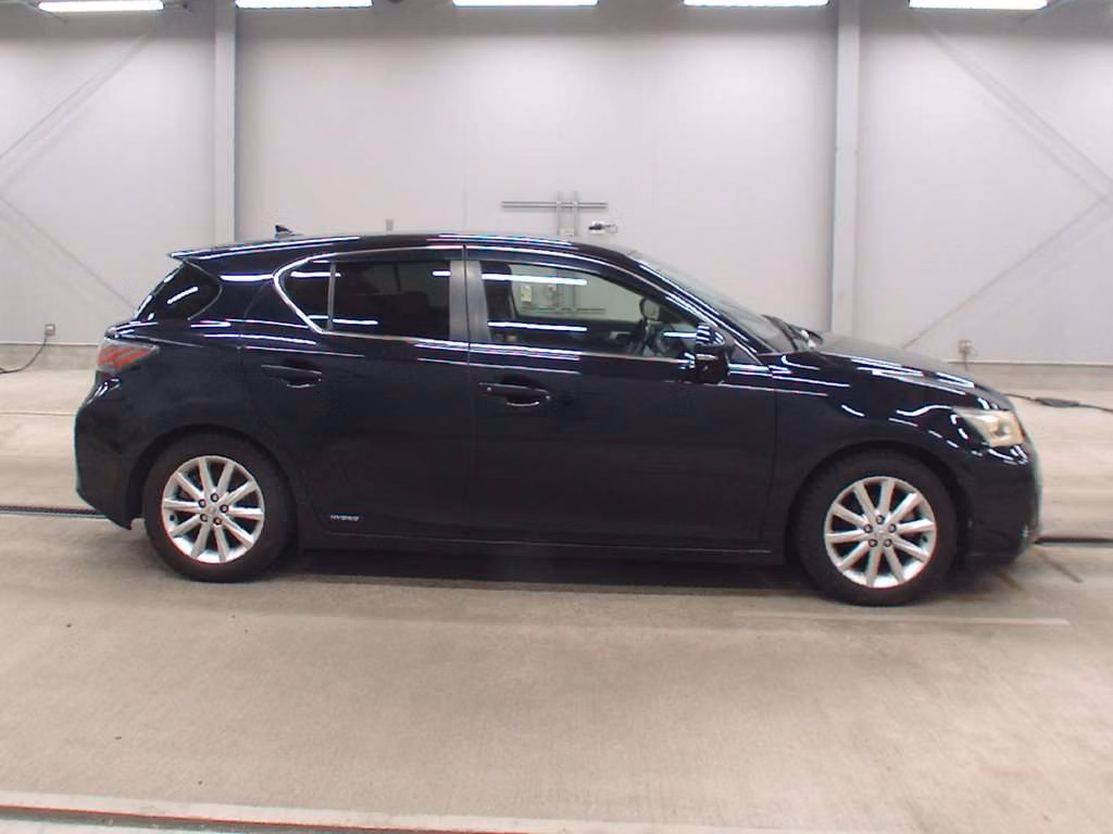 LEXUS CT200H
