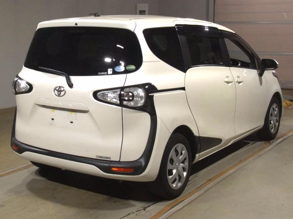 TOYOTA SIENTA