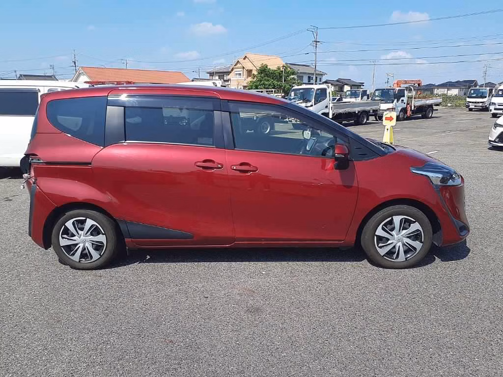 TOYOTA SIENTA