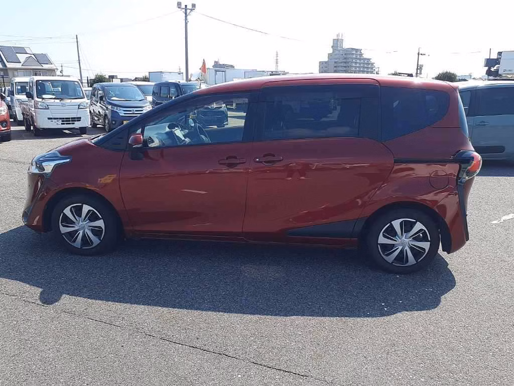 TOYOTA SIENTA