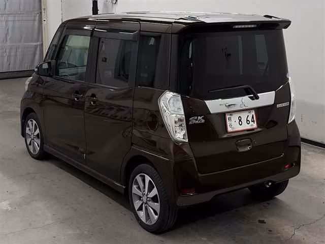 MITSUBISHI EK SPACE