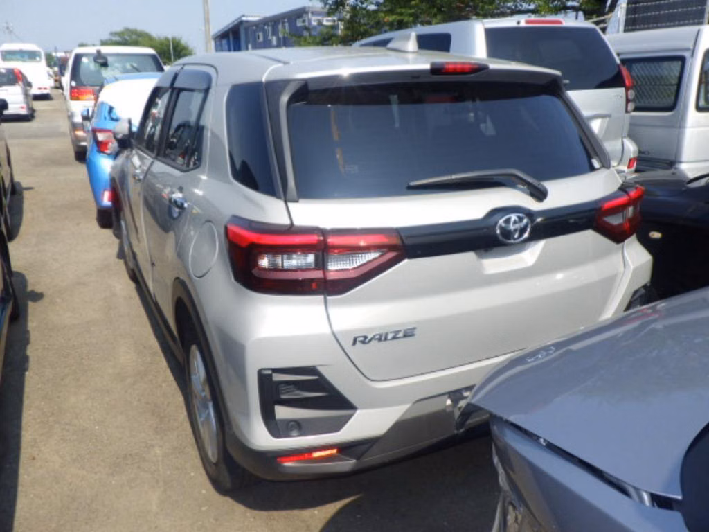 TOYOTA RAIZE