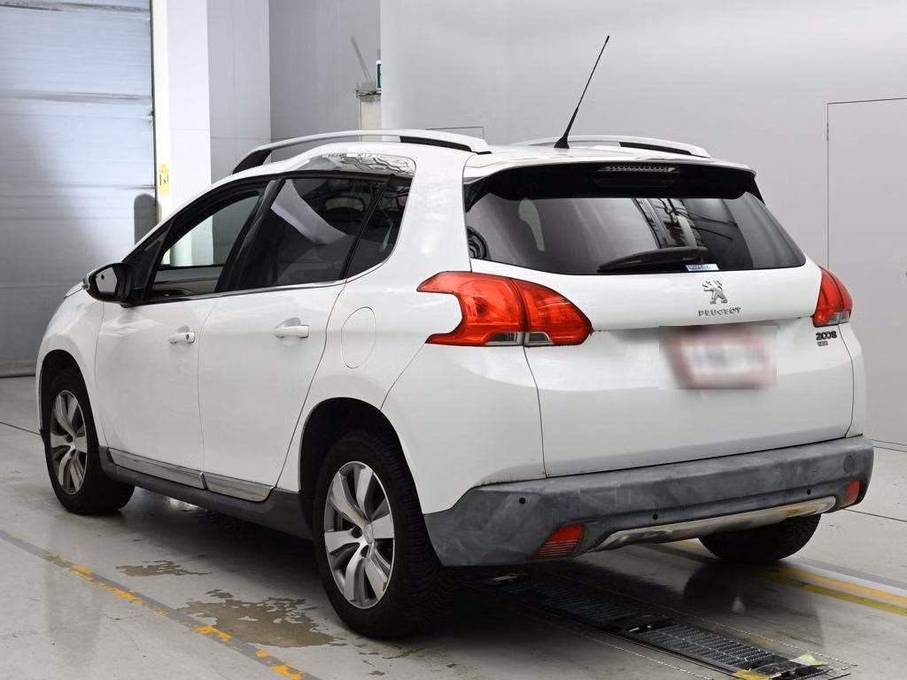 PEUGEOT 2008