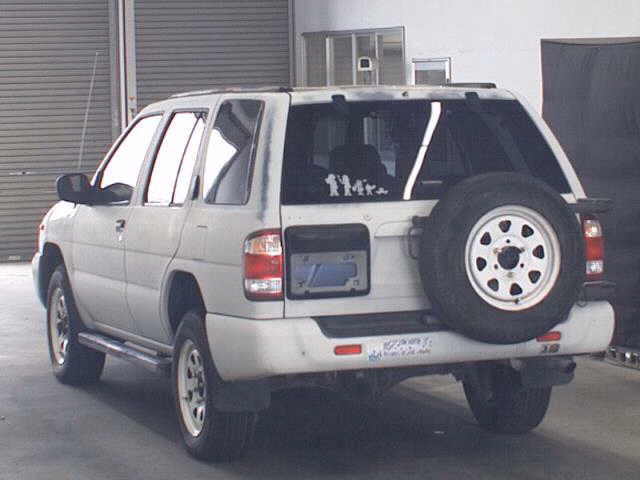 NISSAN TERRANO