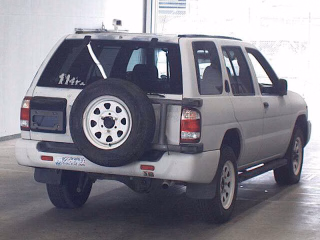 NISSAN TERRANO