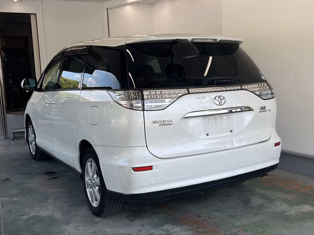 TOYOTA ESTIMA