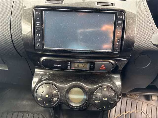 TOYOTA IST
