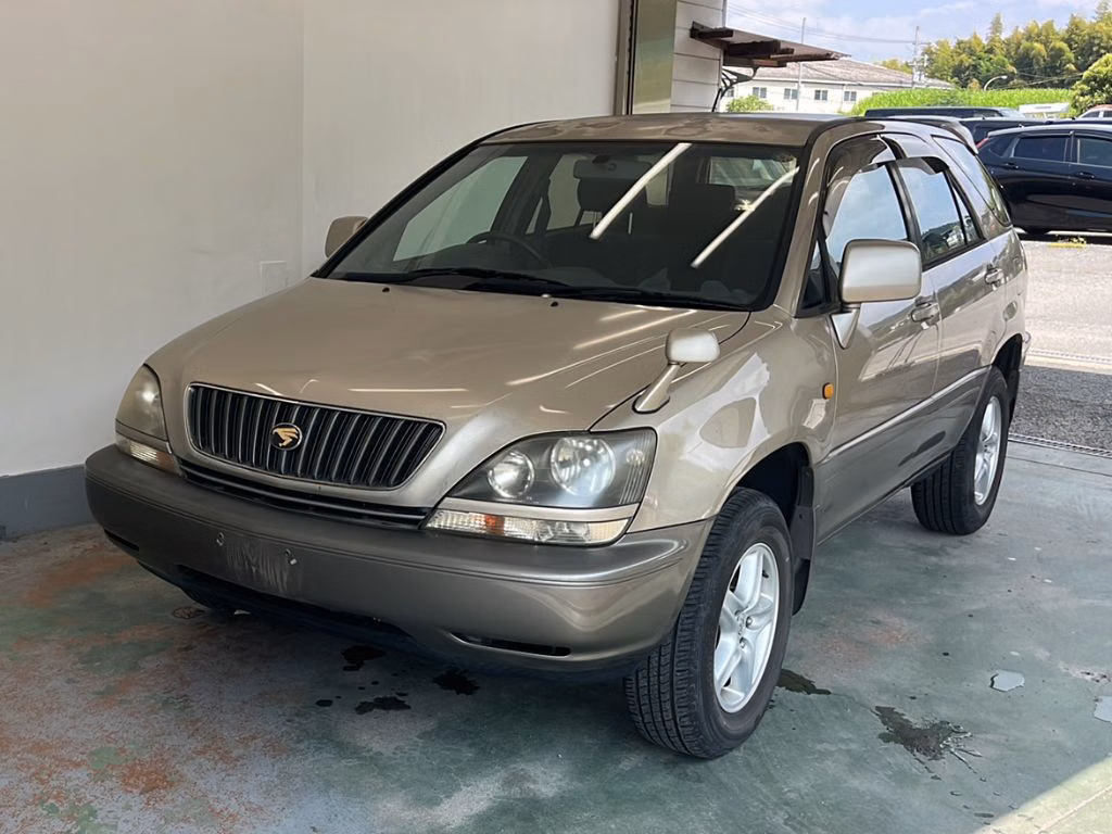 TOYOTA HARRIER