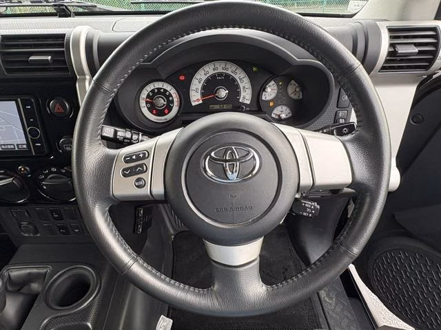 TOYOTA FJ CRUISER
