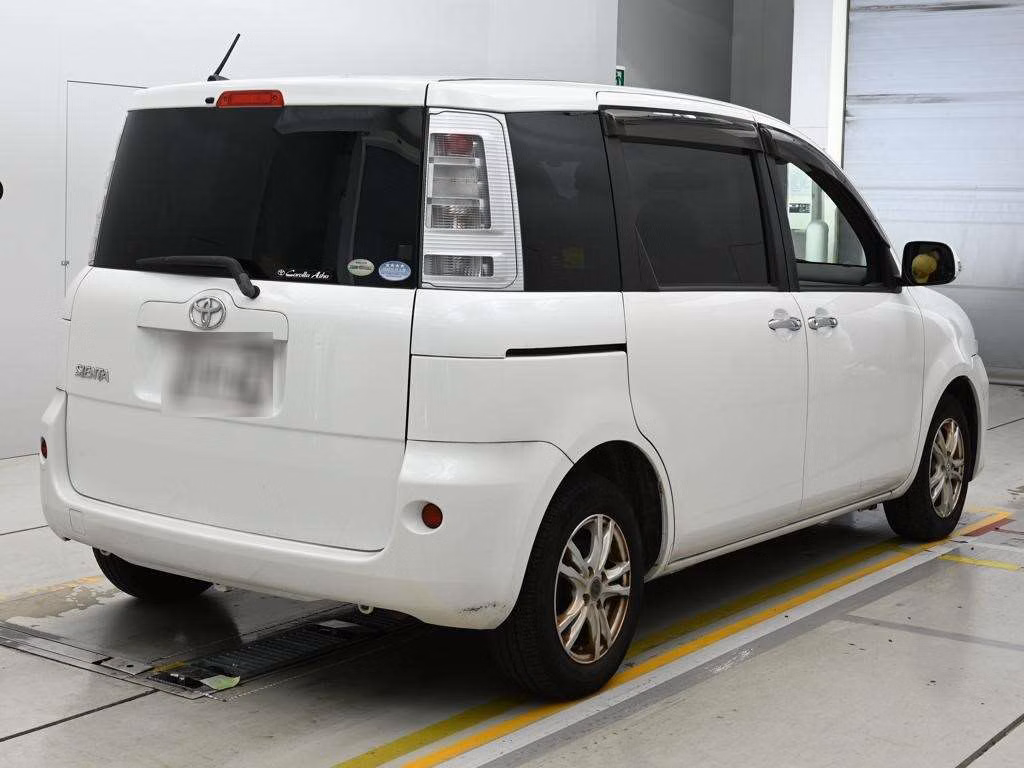 TOYOTA SIENTA