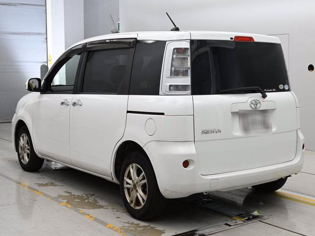 TOYOTA SIENTA