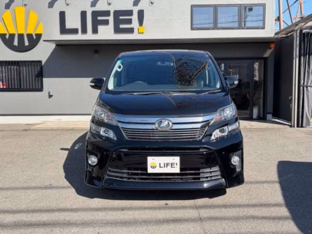 TOYOTA VELLFIRE