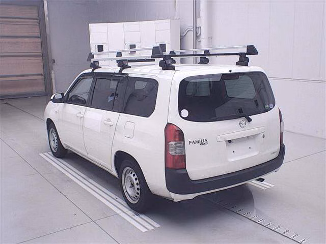 MAZDA FAMILIA