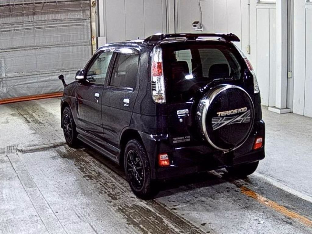DAIHATSU TERIOS KID