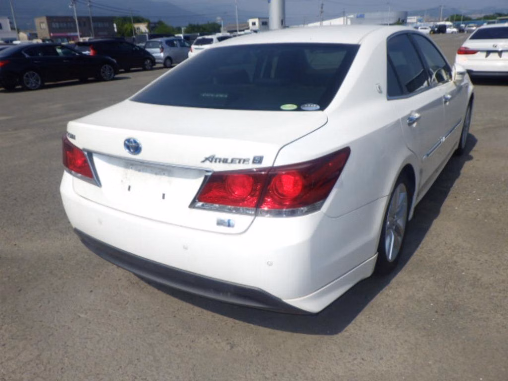 TOYOTA CROWN