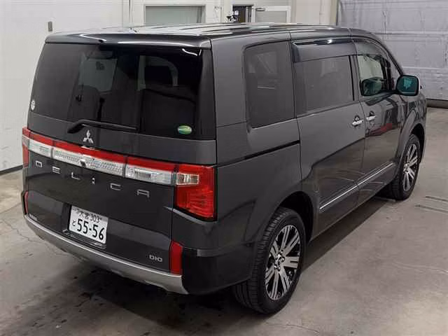 MITSUBISHI DELICA D:5