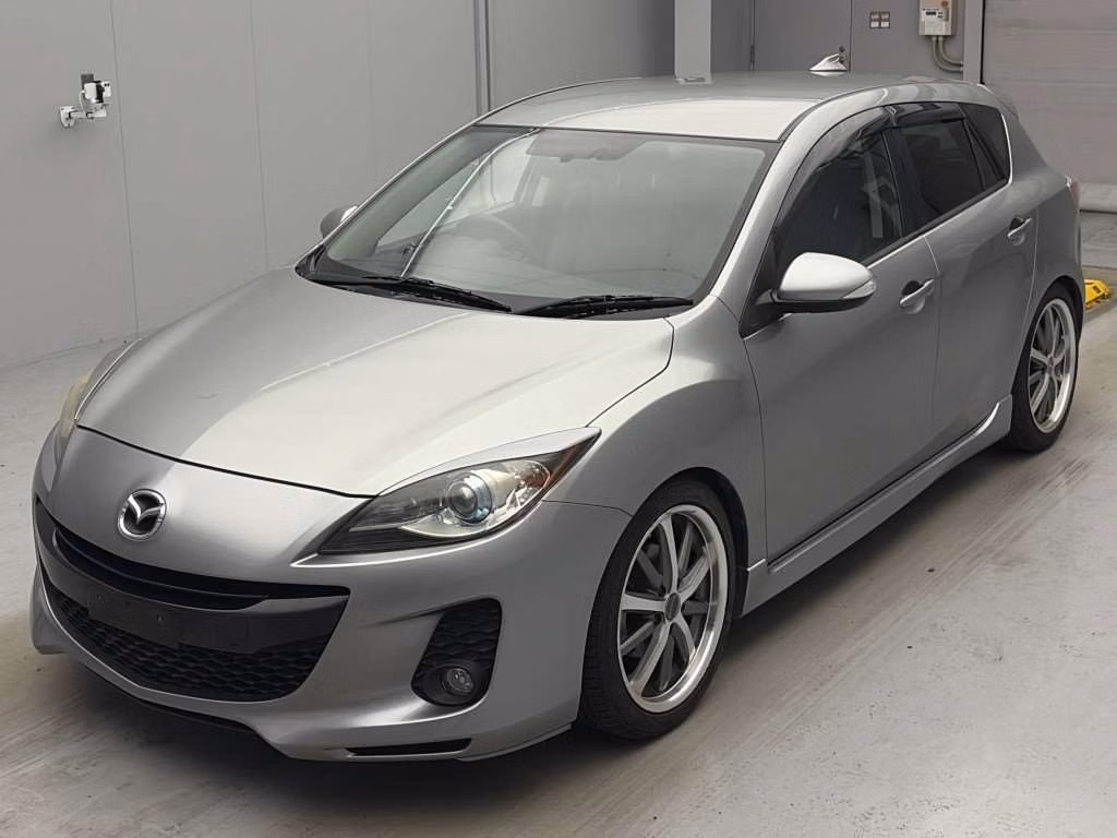 MAZDA AXELA