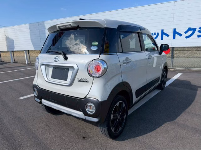 DAIHATSU CAST