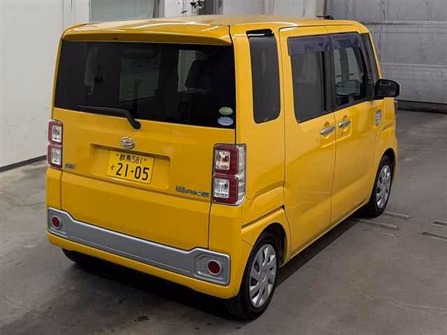 DAIHATSU WAKE