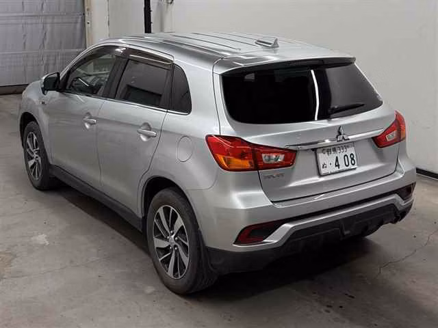 MITSUBISHI RVR