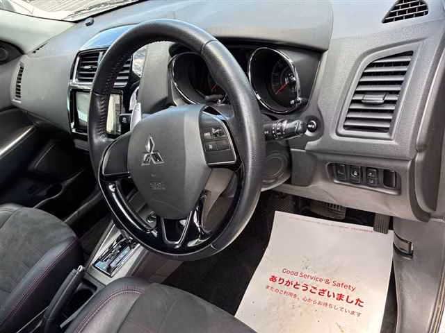 MITSUBISHI RVR
