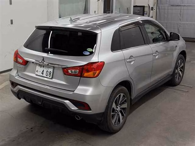 MITSUBISHI RVR