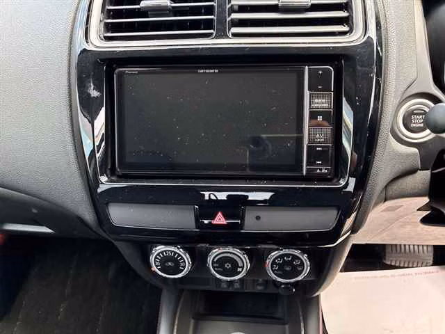 MITSUBISHI RVR