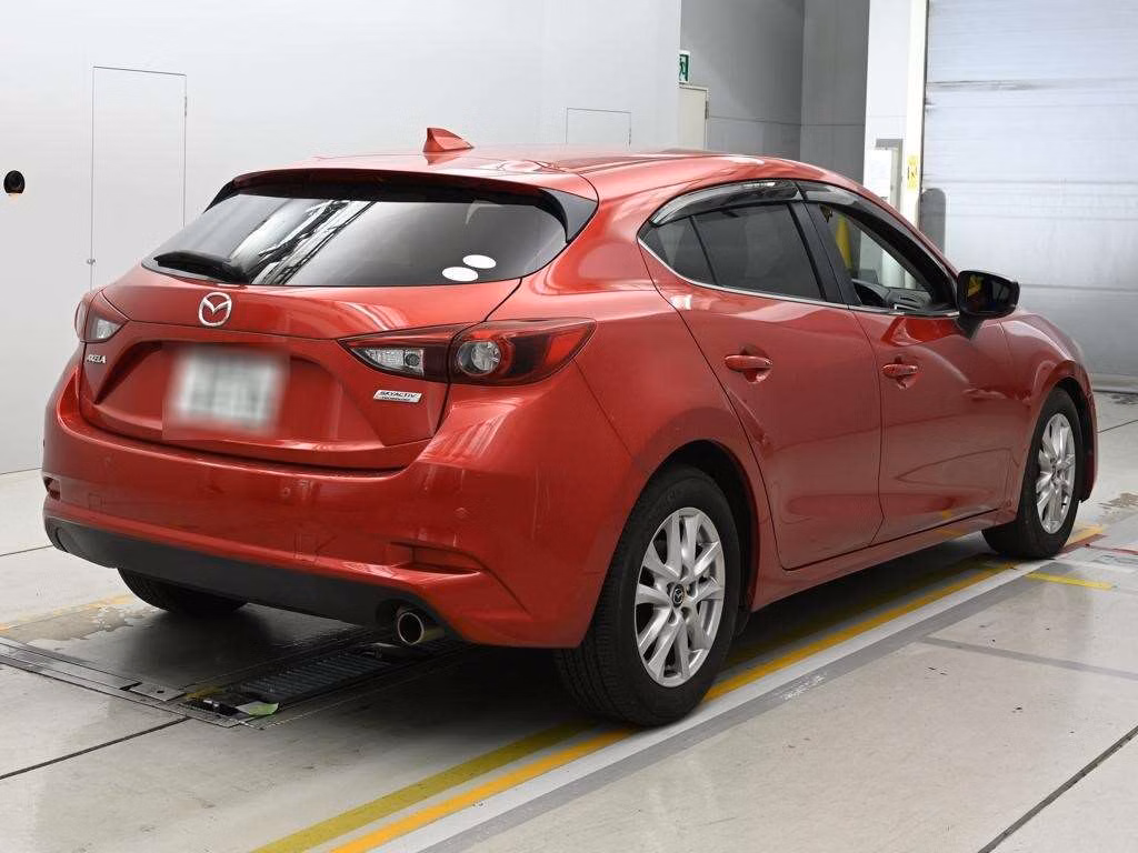MAZDA AXELA