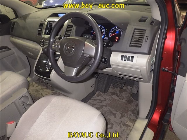 MAZDA MPV