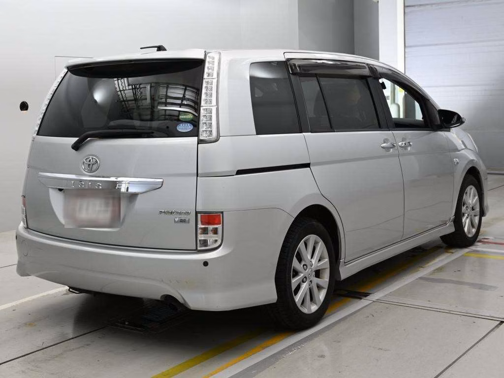 TOYOTA ISIS
