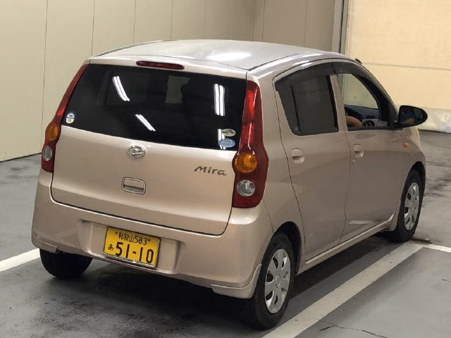 DAIHATSU MIRA