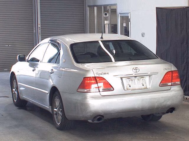 TOYOTA CROWN