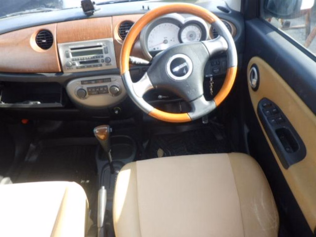 DAIHATSU MIRA GINO