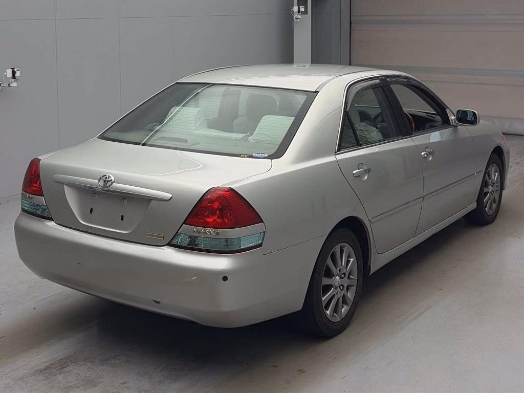 TOYOTA MARK II
