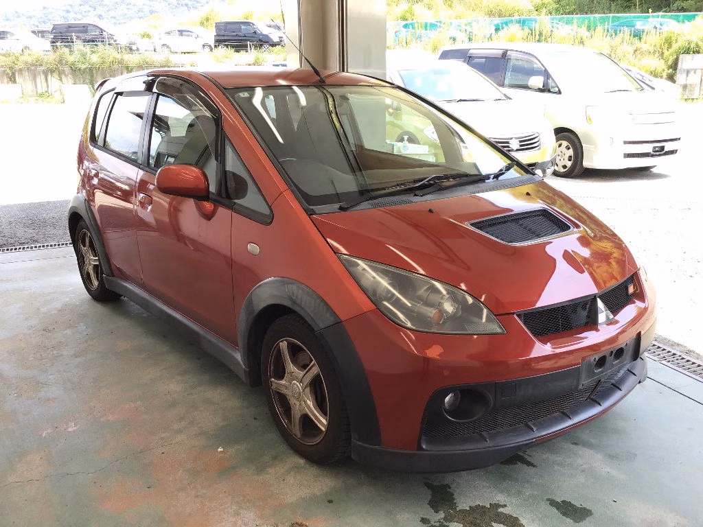 MITSUBISHI COLT