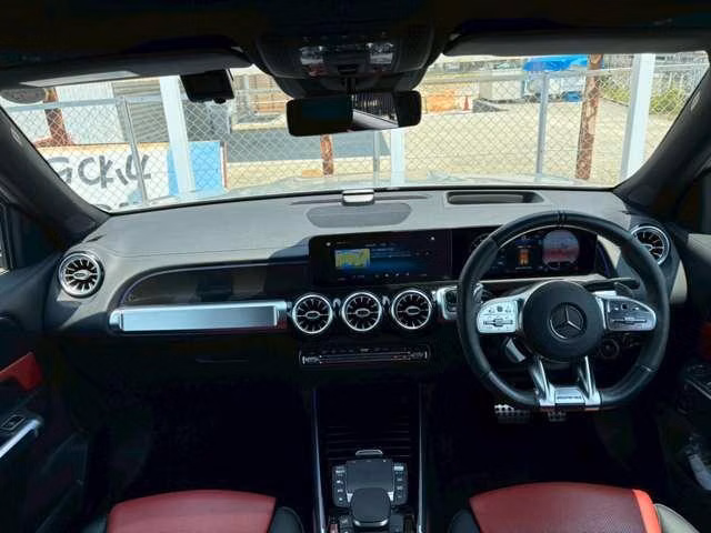 MERCEDES-BENZ GLB-CLASS
