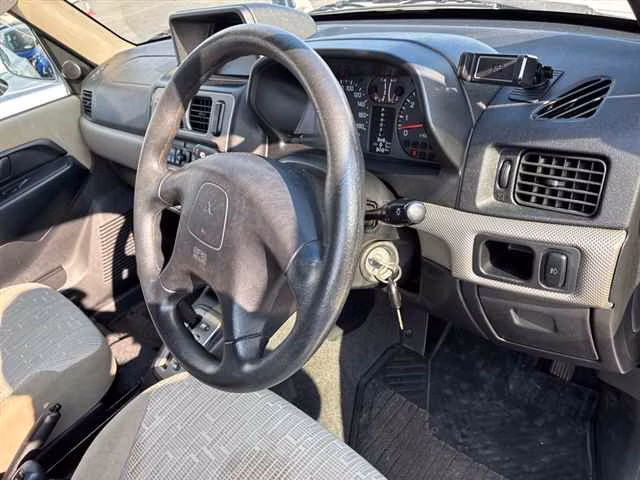 MITSUBISHI PAJERO IO