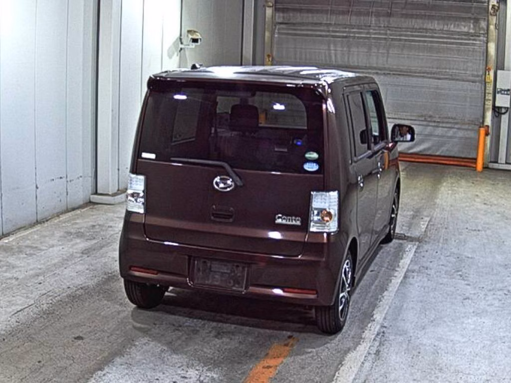 DAIHATSU MOVE CONTE