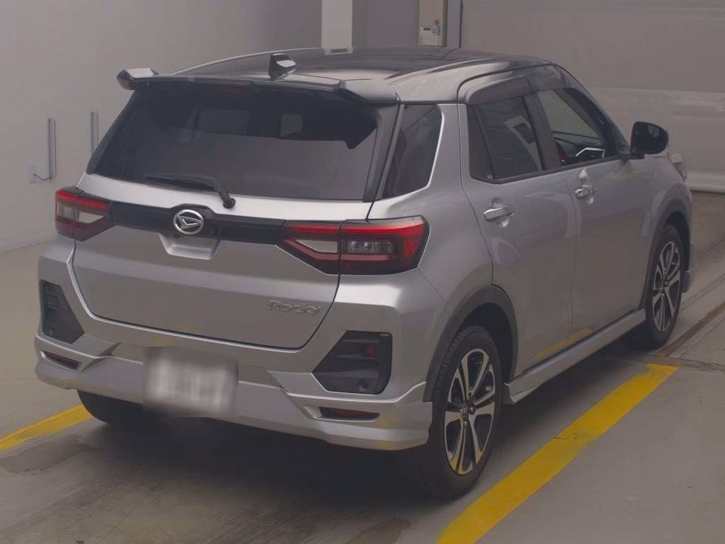DAIHATSU ROCKY