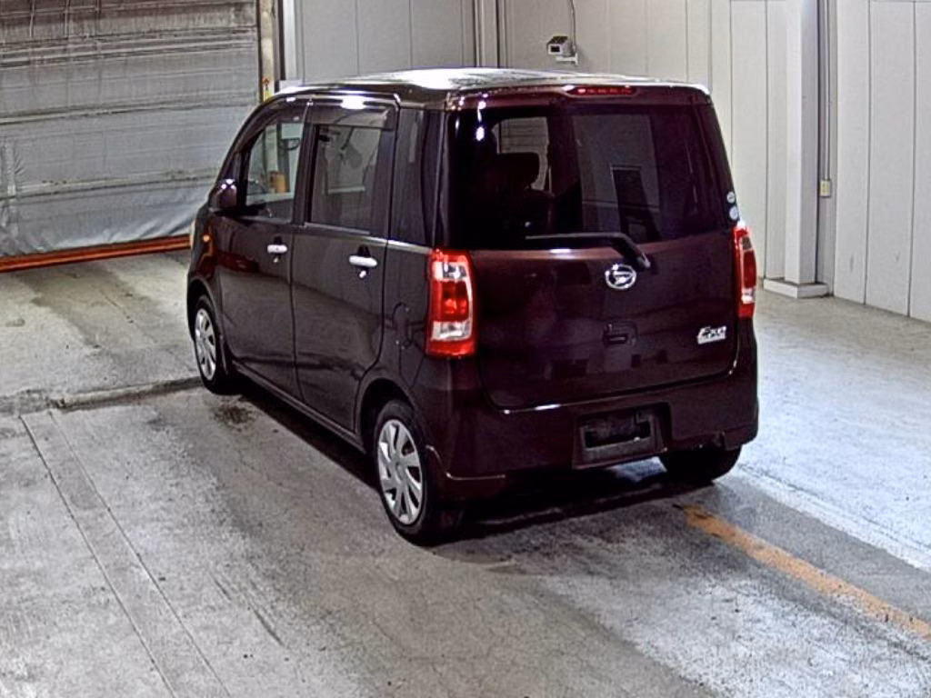 DAIHATSU TANTO EXE