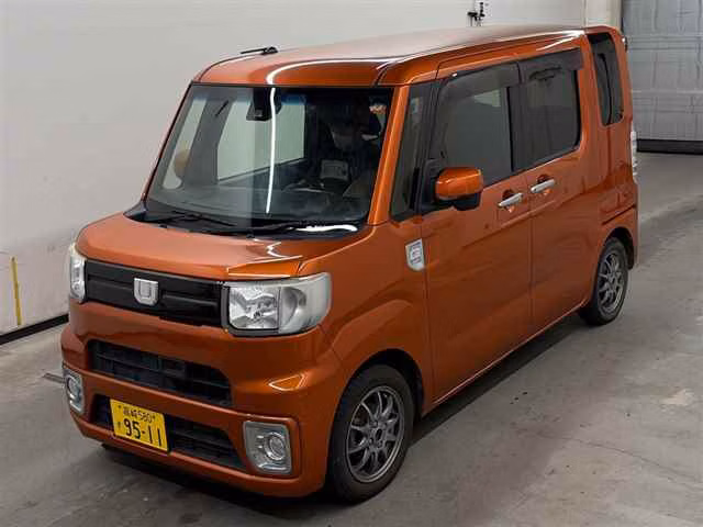 DAIHATSU WAKE