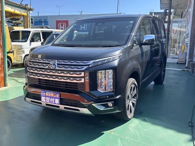 MITSUBISHI DELICA D:5