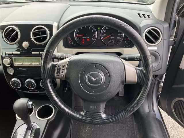 MAZDA VERISA