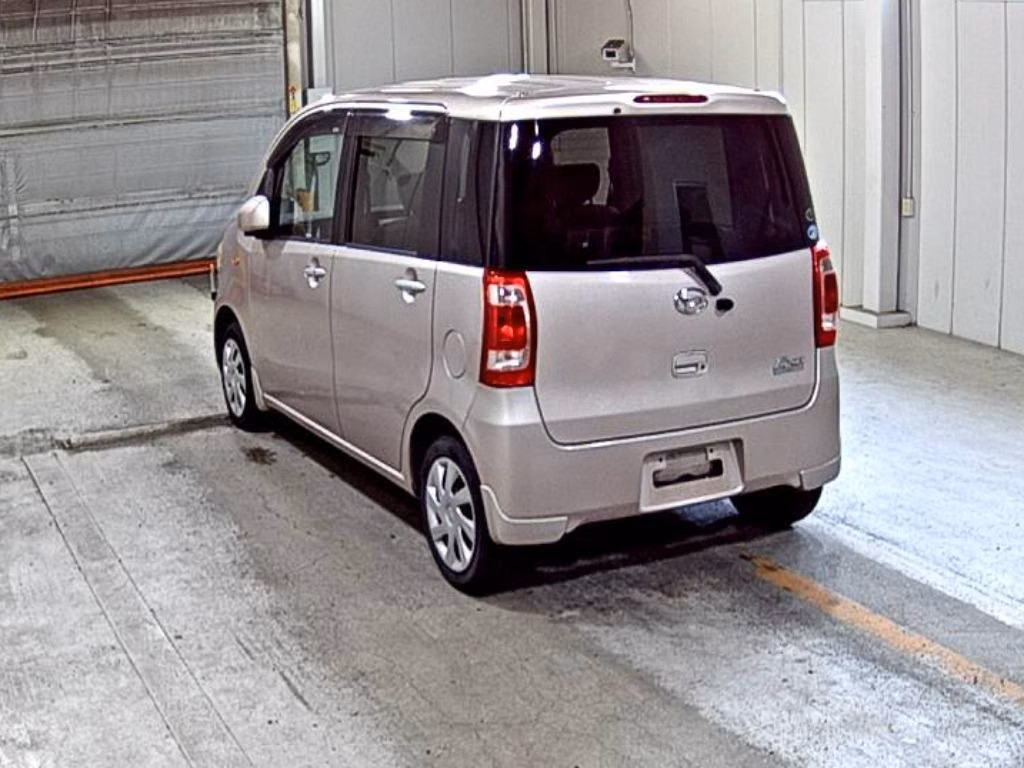 DAIHATSU TANTO EXE