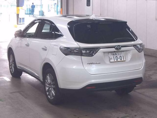 TOYOTA HARRIER