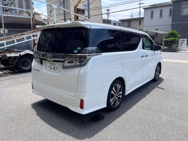 TOYOTA VELLFIRE