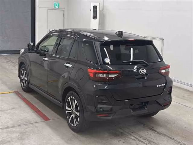 DAIHATSU ROCKY