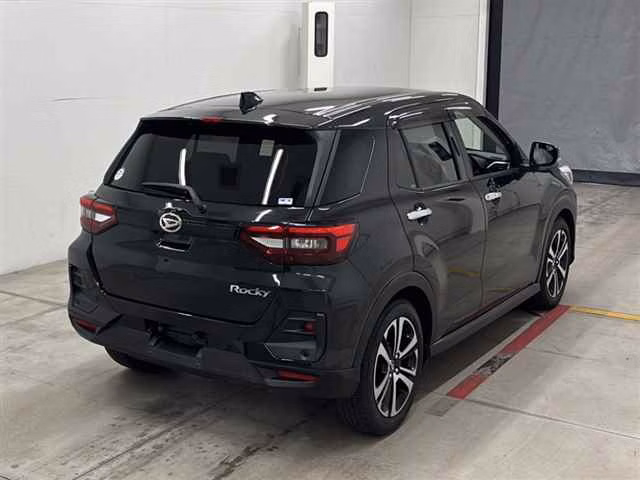 DAIHATSU ROCKY