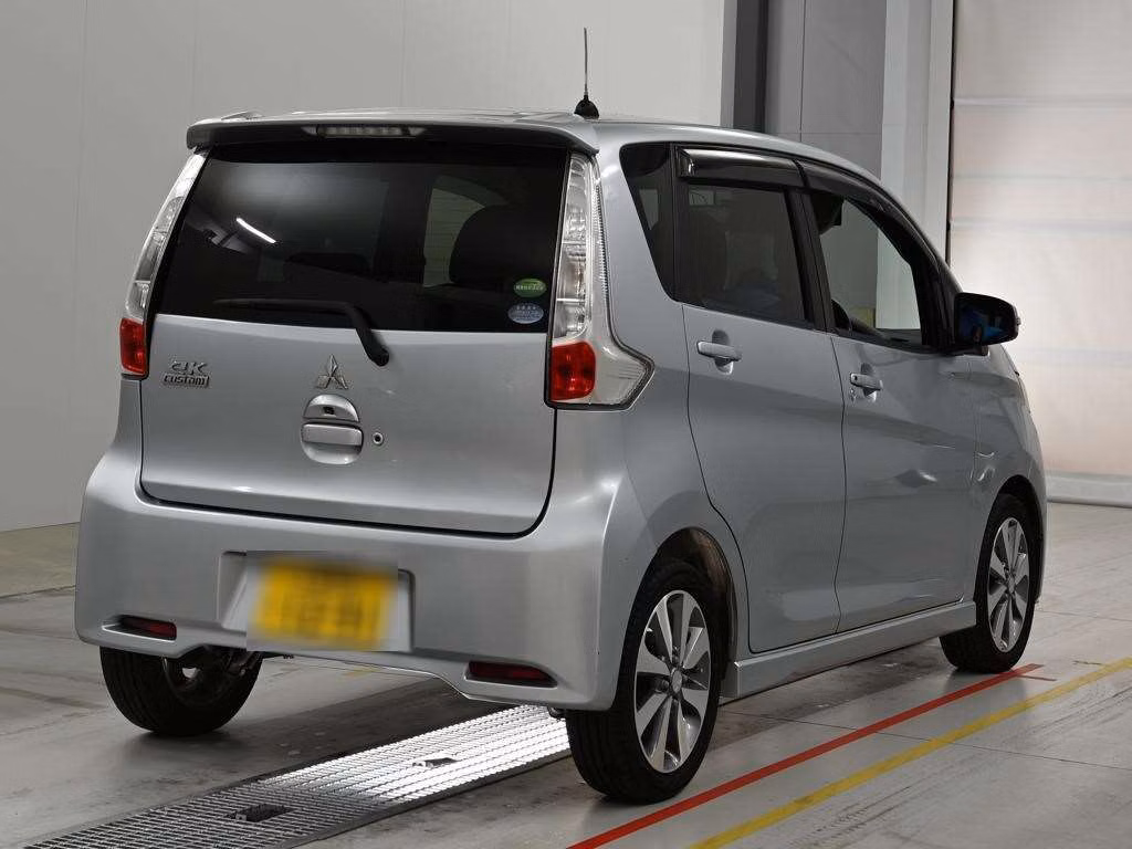 MITSUBISHI EK CUSTOM
